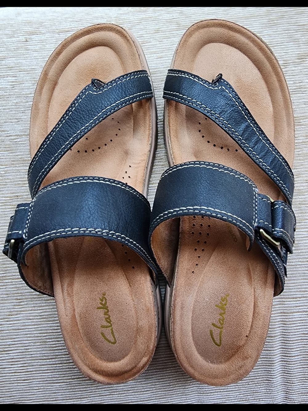Clarks Black and Tan Leather Slide Sandals